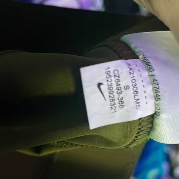 nike pros - Picture 4 of 4